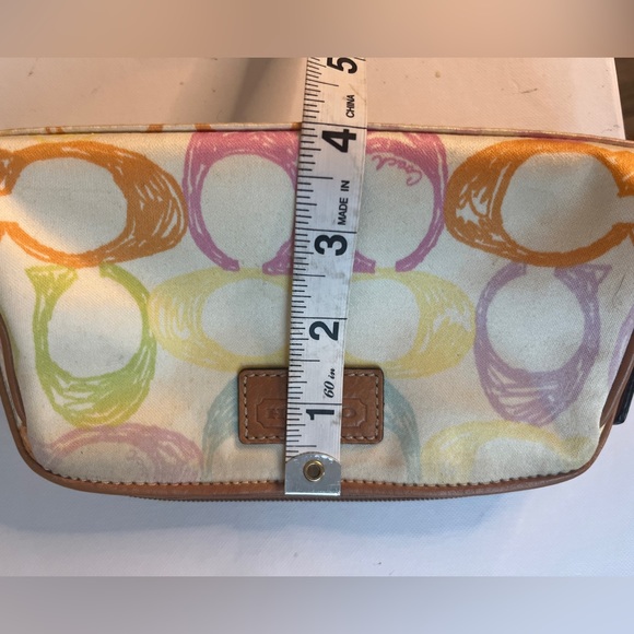Coach cosmetic pouch, excellent used condition- multi color monogram print - Picture 2 of 7